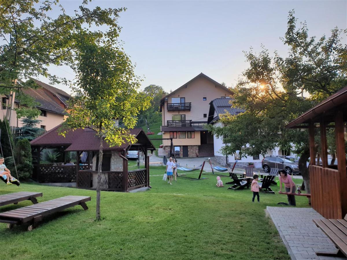 Guest house Pensiunea Sarah Bran
